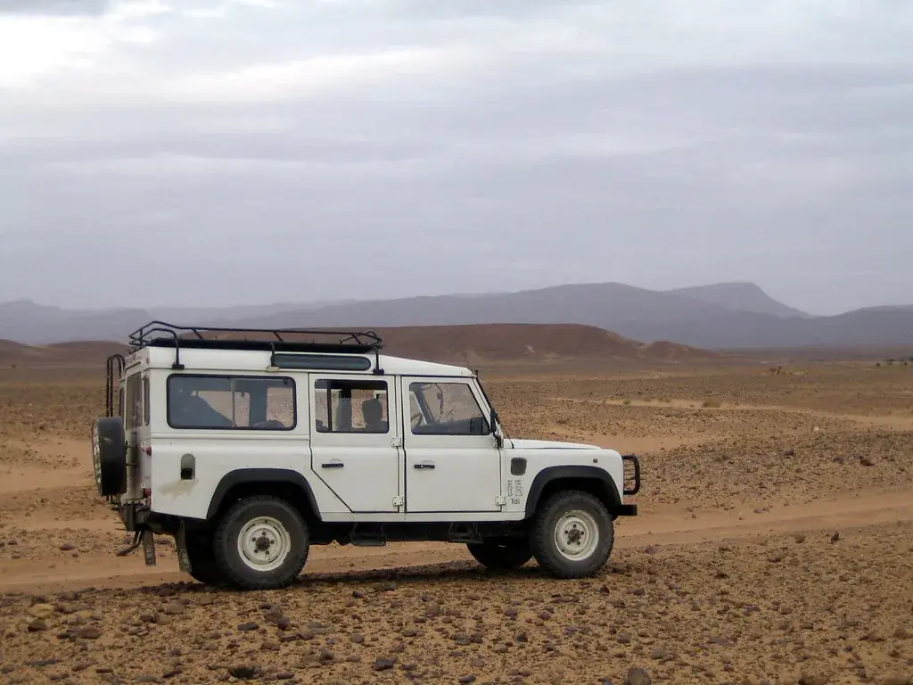 4x4 Land Cruiser on a desert track on a Sahara tour from Merzouga